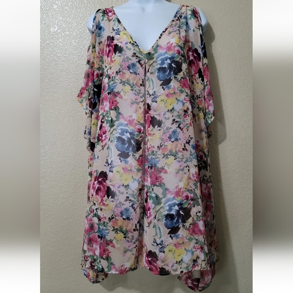 Peach Love California Top Womens Sz Small Cold Shoulder Floral Chiffon Blouse